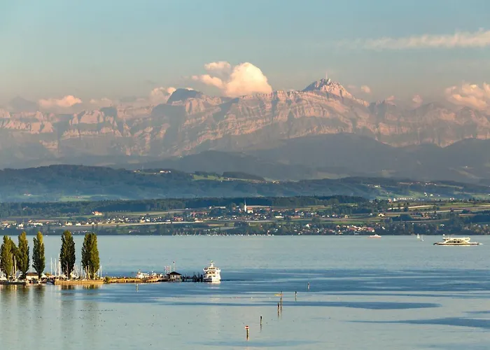 Panorama Seeblick אונטרהלדינגן